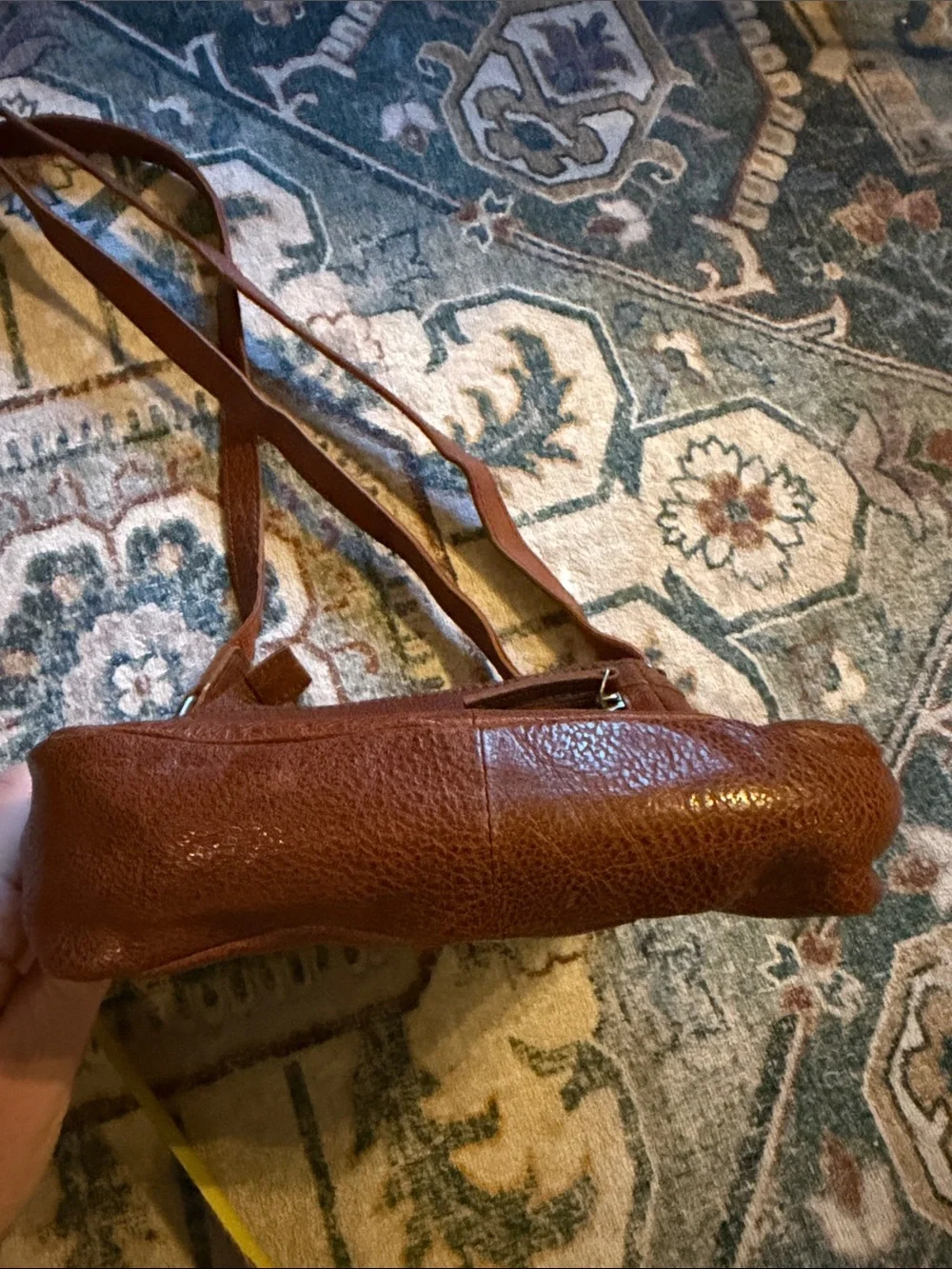 Spikes and Sparrow Rich Brown Leather Crossbody Bag, Zipper Pockets!